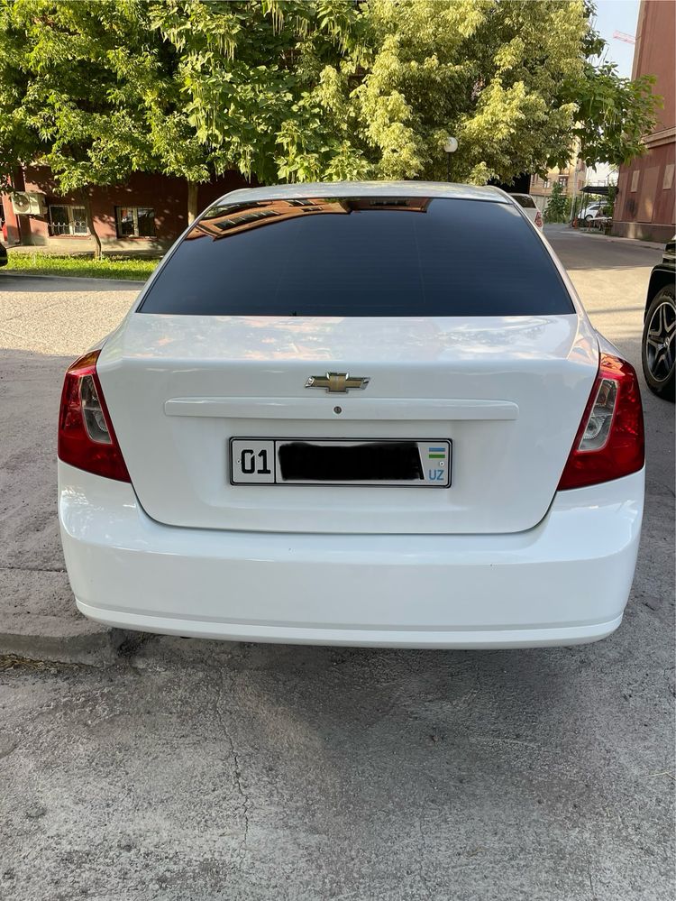 Chevrolet Gentra AT