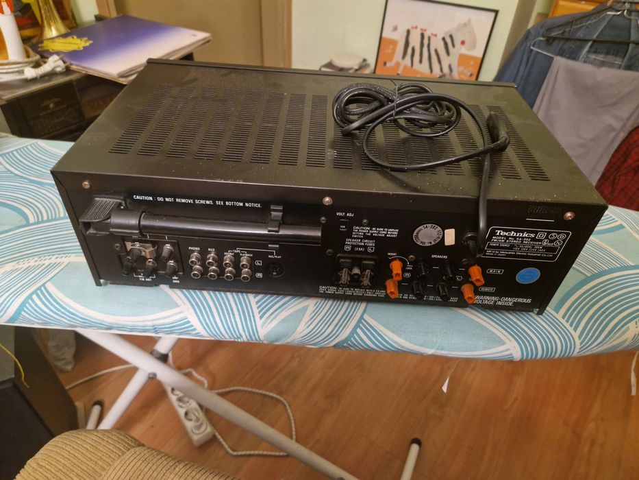 Красив ресивър Техникс, сглобен в Япония