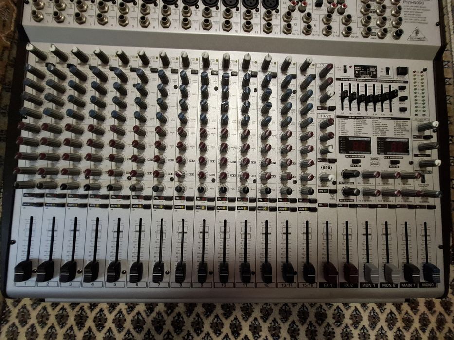 Mixer activ Behringer PMH5000
