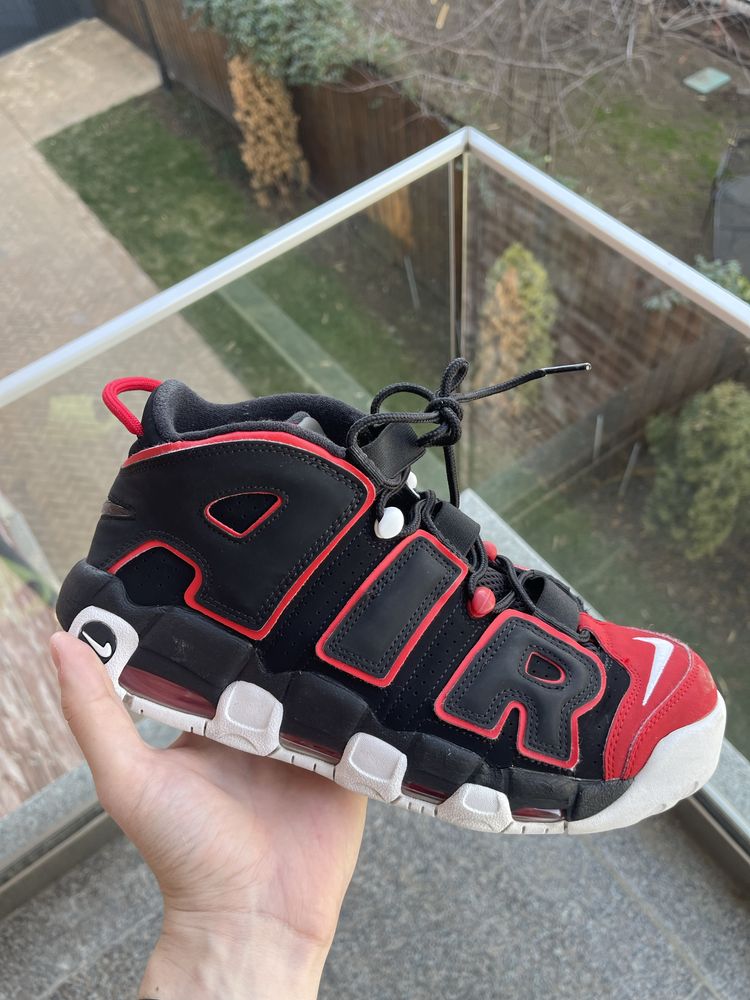 nike air more uptempo  96 red toe