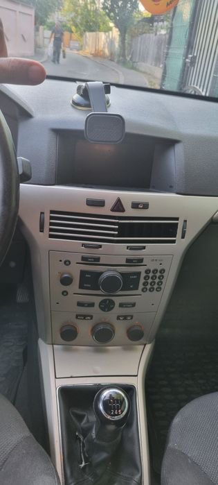 Vind masina opel astra h