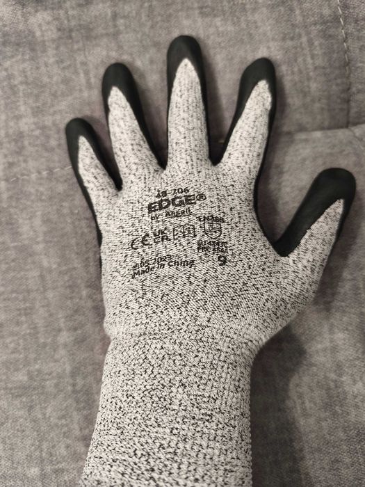 Mănuși protecție antitaiere