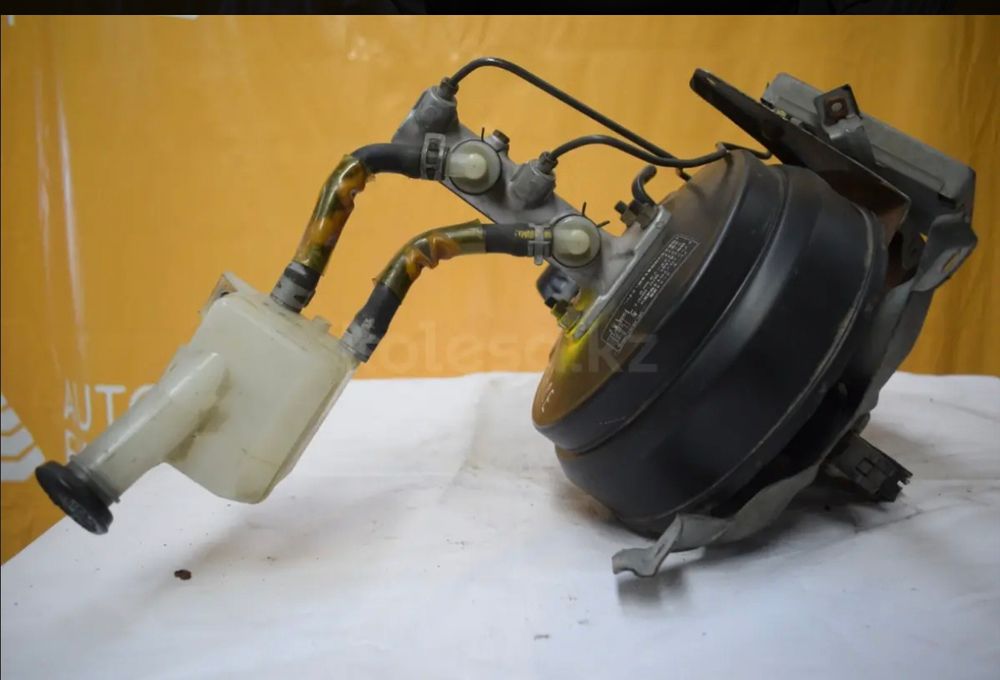 Тормозной вакуум таета хайс