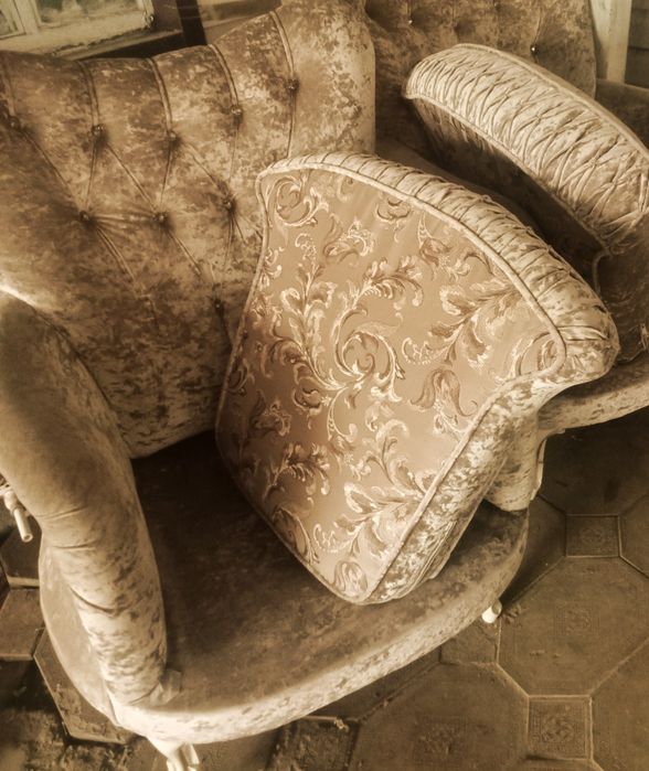 Продам диван с креслами не дорого