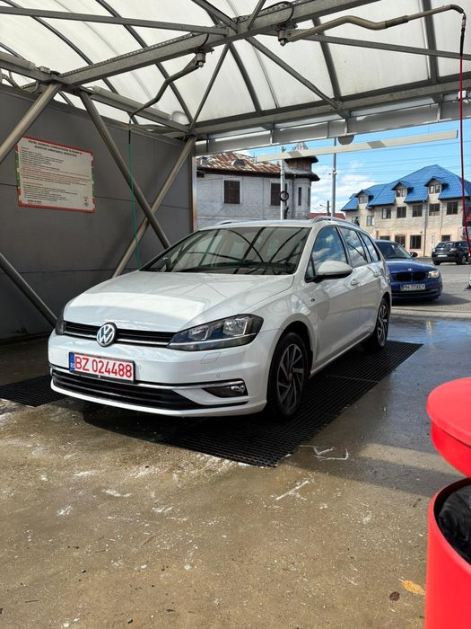 Vând Volkswagen Golf 7