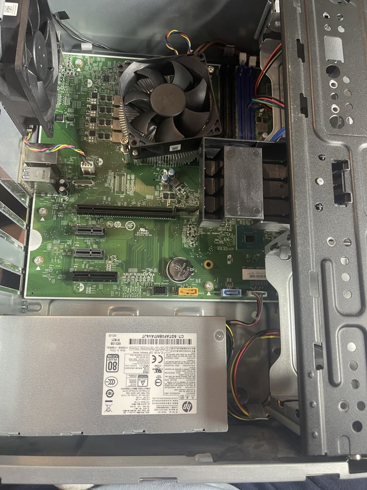 Carcasa Desktop HP Pav Gaming + Placa baza defecta