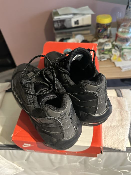Nike Air Max ‘95 noi marimea 41 negru