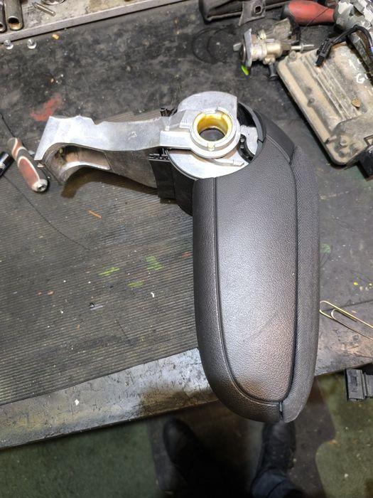 Cotiera originala Audi A3 8P