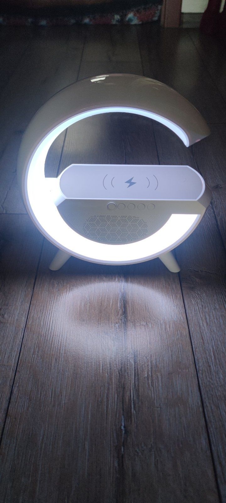 Smart LED RGB нощна лампа, колона, часовник