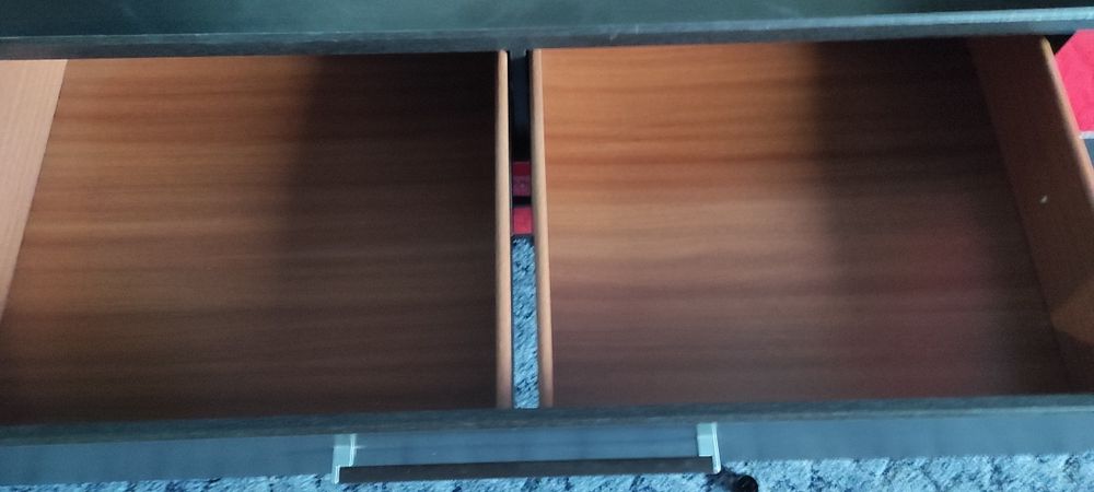Dulap living roșu -negru
