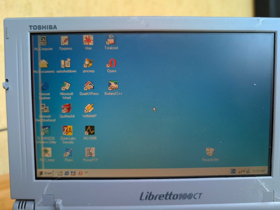 Mini Laptop Retro Toshiba Libretto 100CT