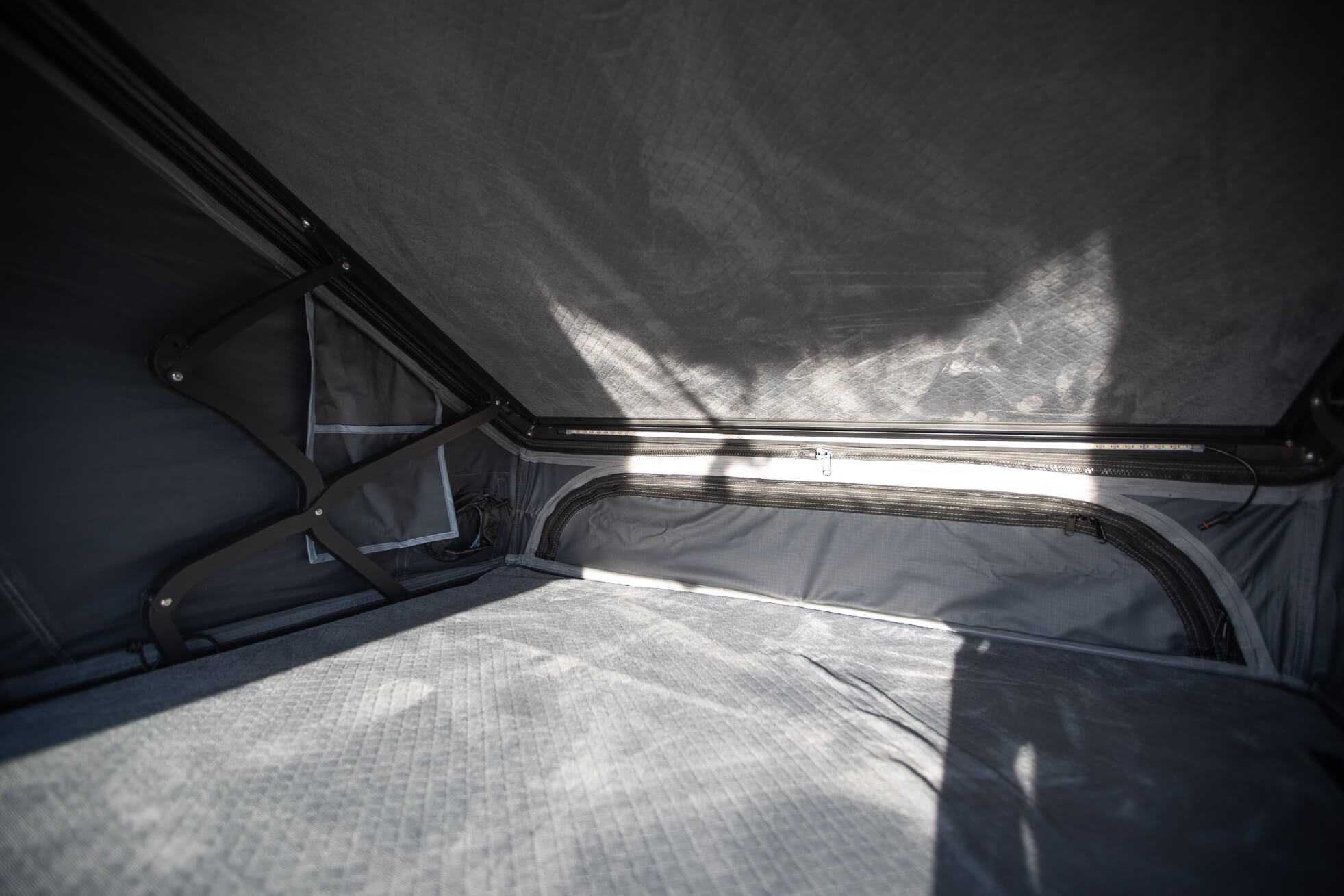 Cort de plafon auto AUTENTIC COMFORT - 130 x 210