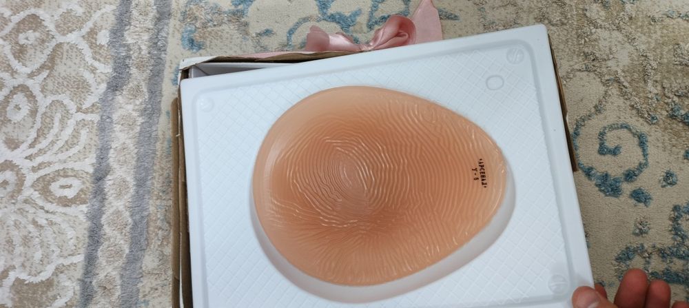 Левый грудной протез