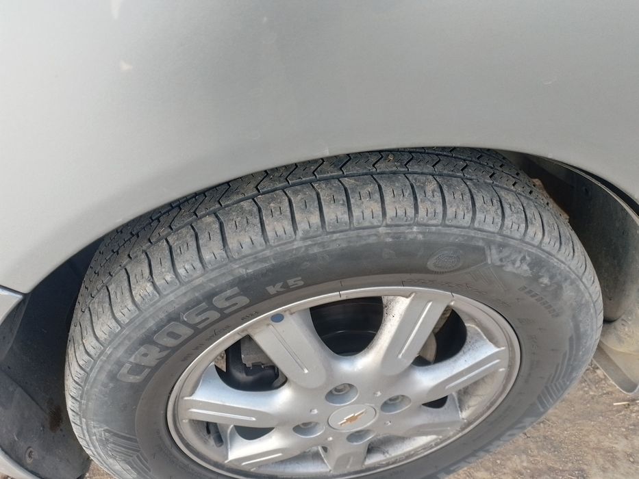 Spark 2013 kraska bor 20  30% holat yaxshi prabek213600