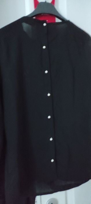 Bluză neagră deosebită, nouă, pentru ocazie