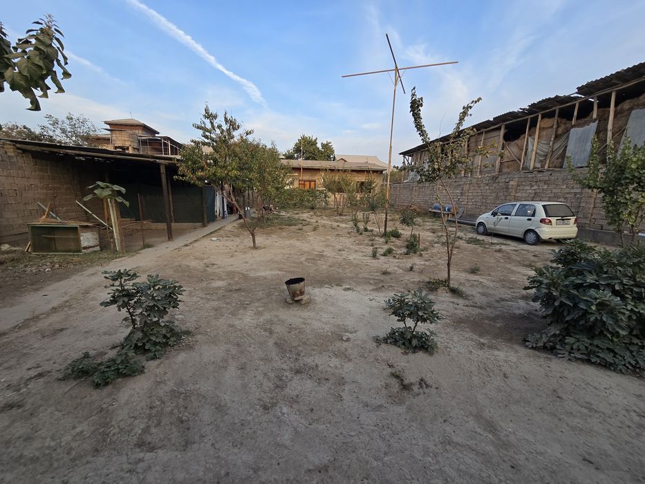 Yangiyol Ozod Mfy uchastka