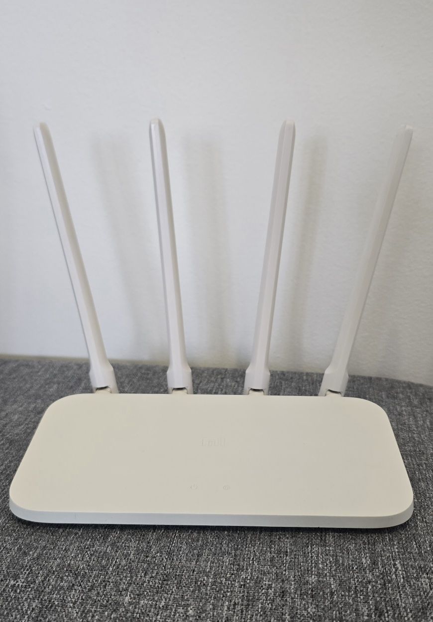 Маршрутизатор Wi-Fi точка доступа Xiaomi Mi Router 4С Белый