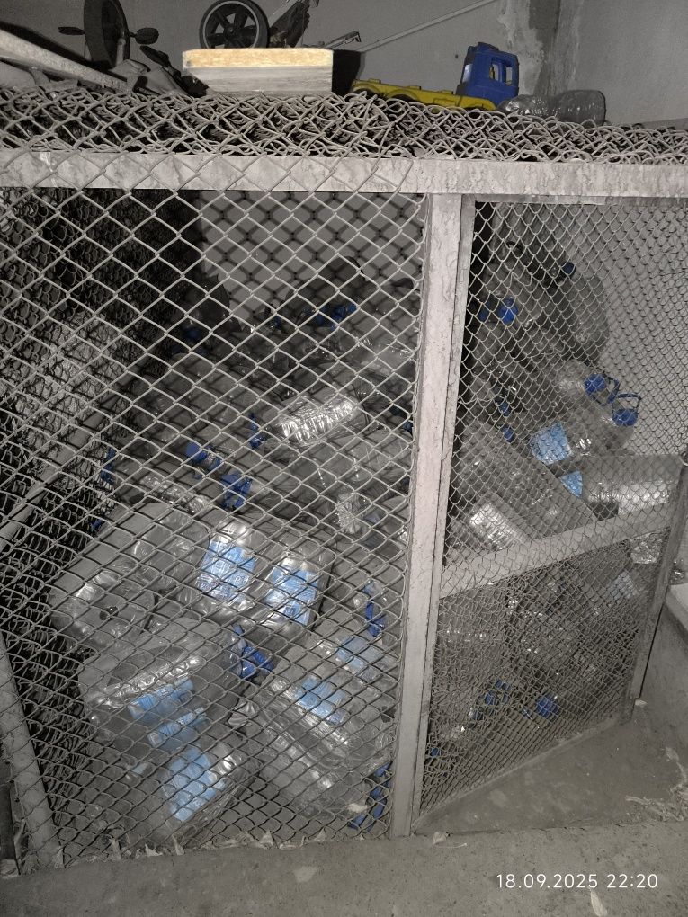 Продам Баклашка 4.5 литр
