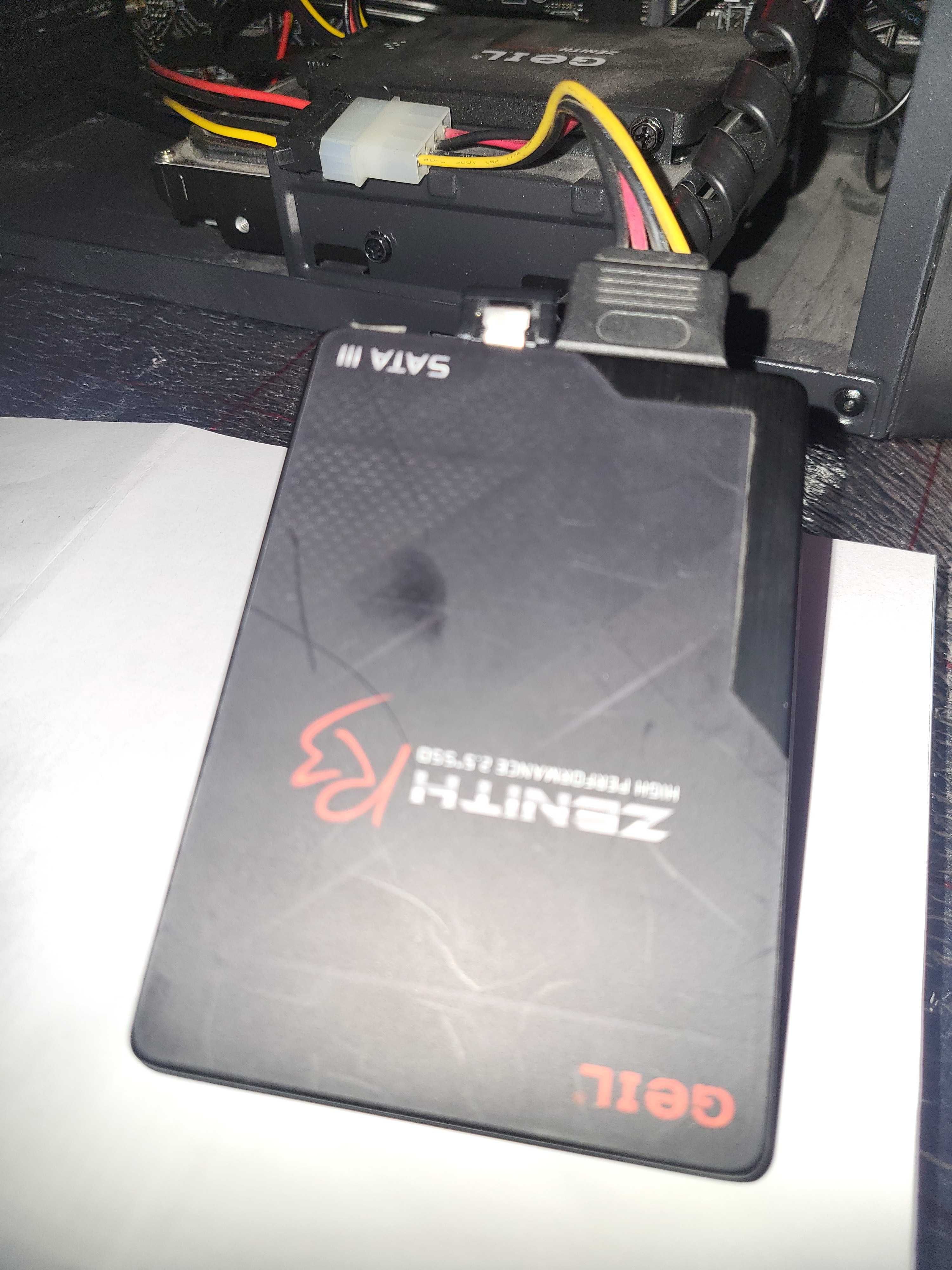 Продаётся SSD 120 Gb