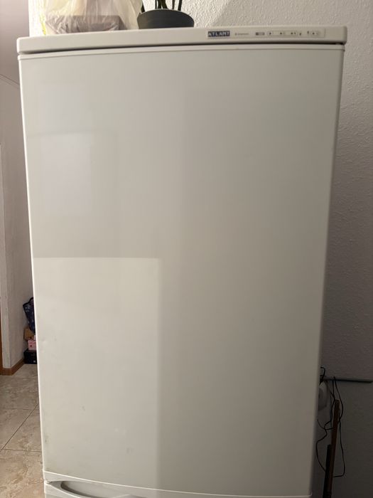 Холодильник в хорошем состояний с одним нюансом