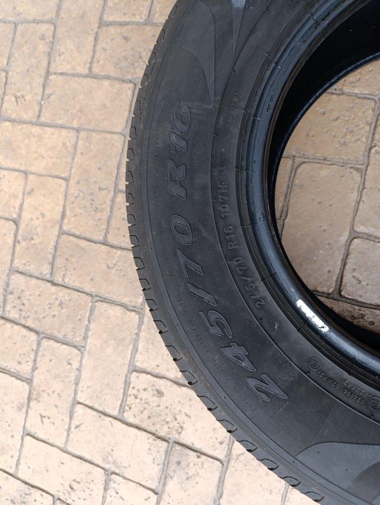 Летни гуми Pirelli 245/70/16 Scorpion