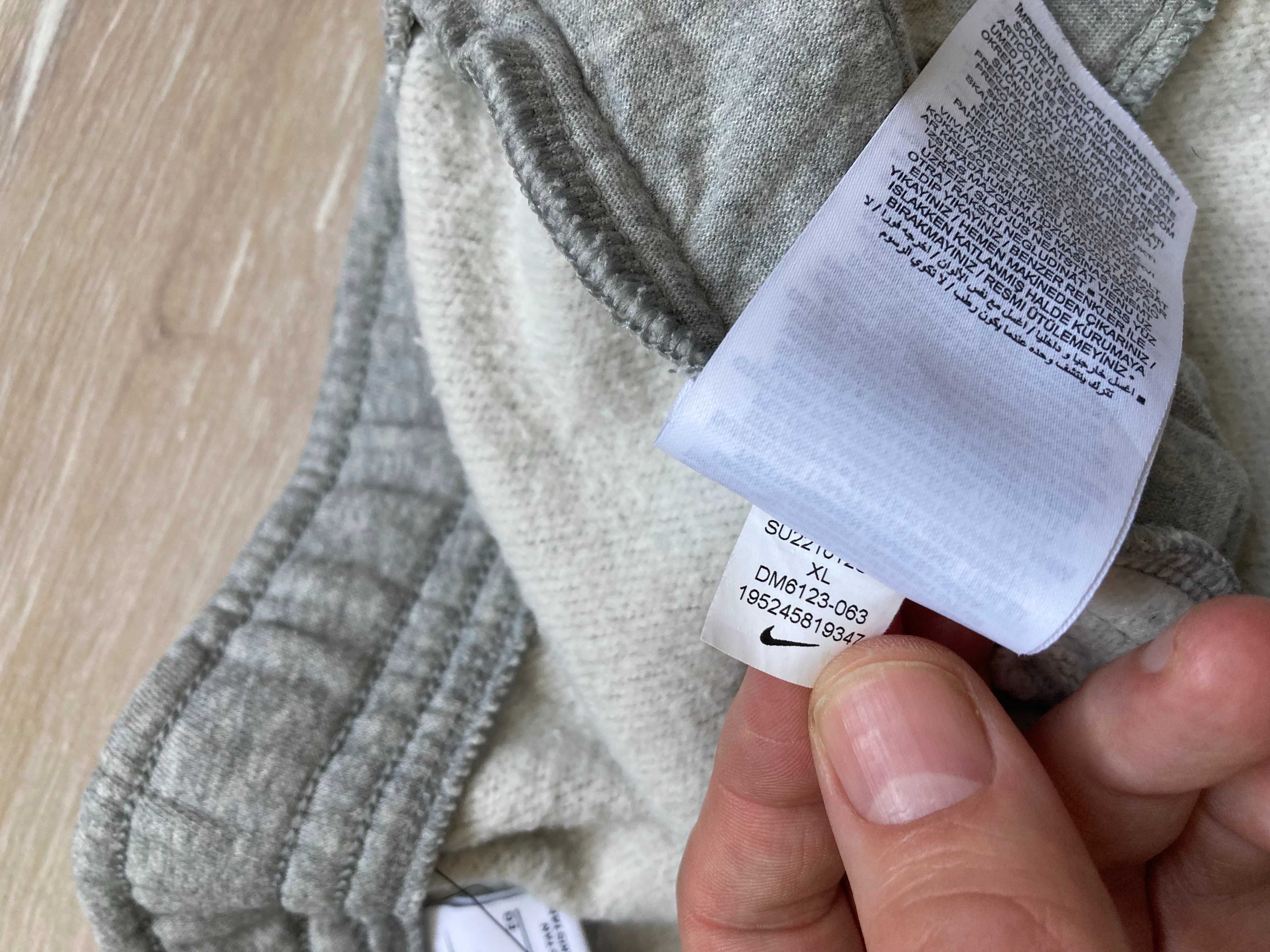 Найк Nike Essential Fleece женски къси панталони къс панталон шорти XL