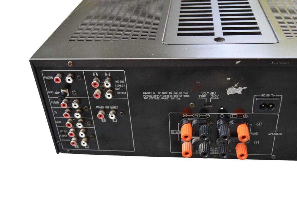 Amplificator Technics SU VX 700