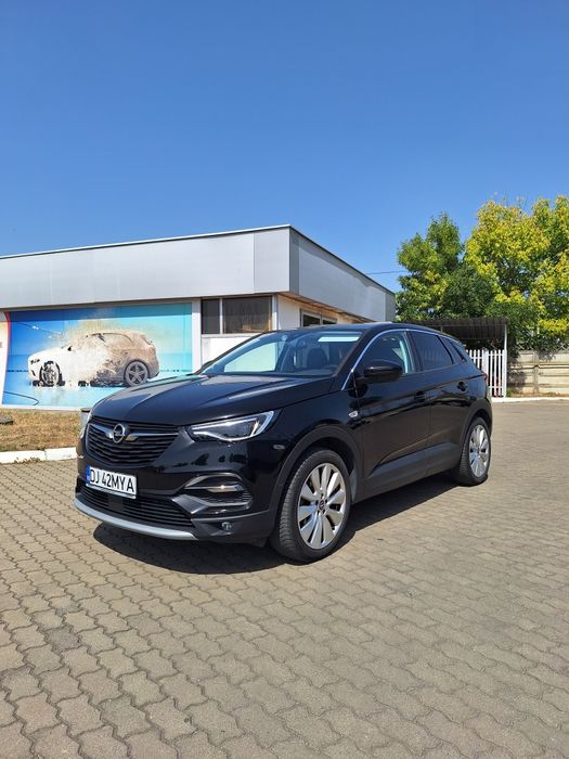 Vând Opel Grandland x