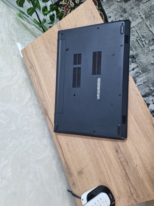 Core i3-7100U/ SSD 120 gb/ ОЗУ 8 gb