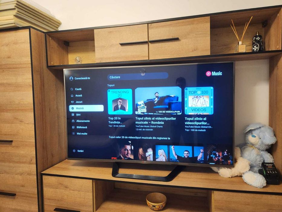 Televizor LED LG 3D 152 cm/ Netflix / Youtube + suport perete