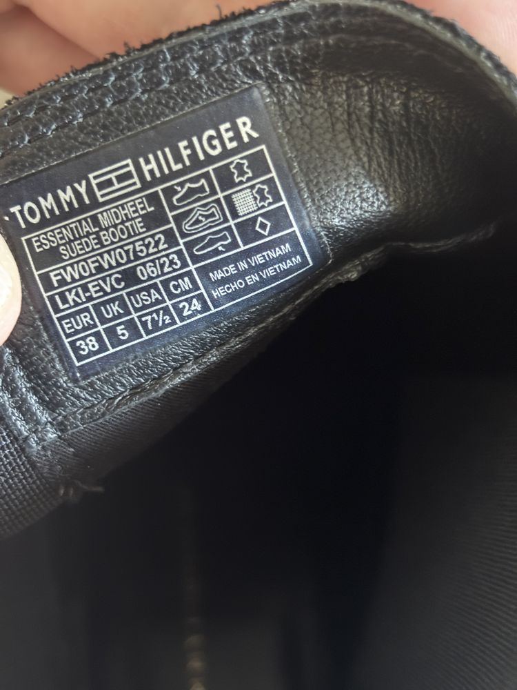 Ghete dama Tommy Hilfiger 38