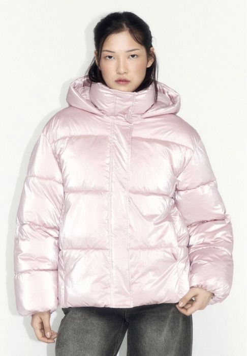 Куртка стеганая из блестящей ткани