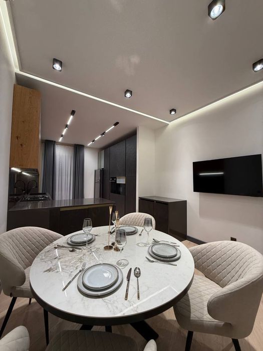 Жк Милано 8-роддом 3/7/10 109м2 с ремонтом