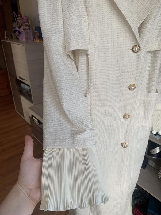 Дамска рокля от букле