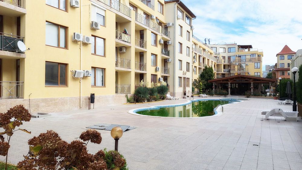 Топъл 3-стаен апартамент в „Сияна 1“, Свети Влас