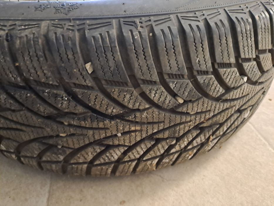Opel Corsa C vand sau dezmembrez caiciucuri iarna vara 185/65/14 cauci