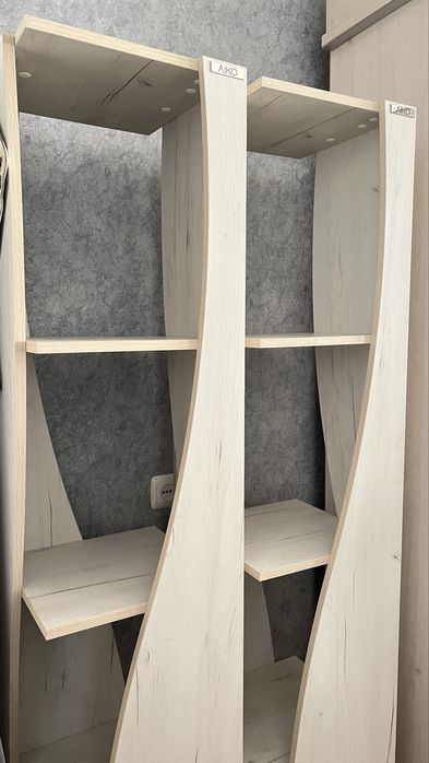 Стеллаж для книг