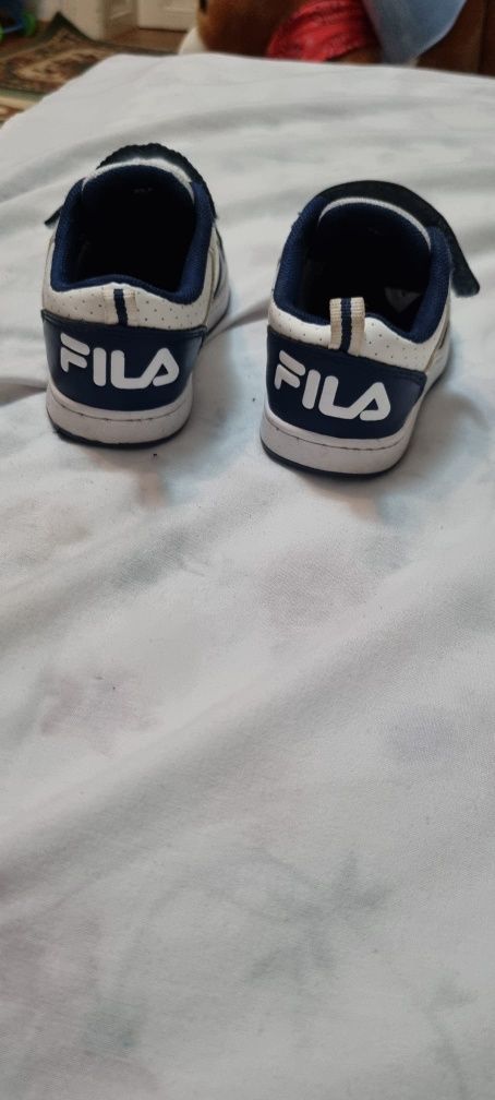 Adidași Fila băieței nr 24