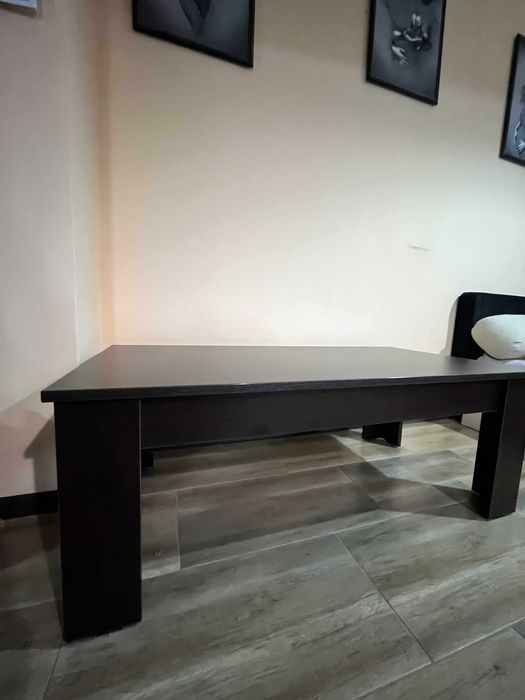 Холна маса тъмно масивно дърво 120/60