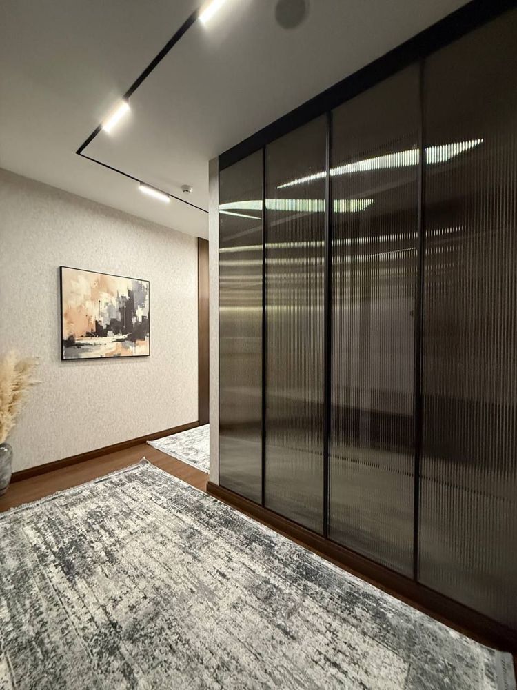 Srochno Nest One Sotiladi yangi remont 93m2 Tashkent City