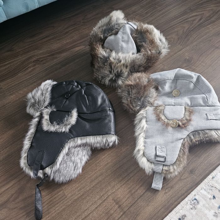 Vând caciua de iarna