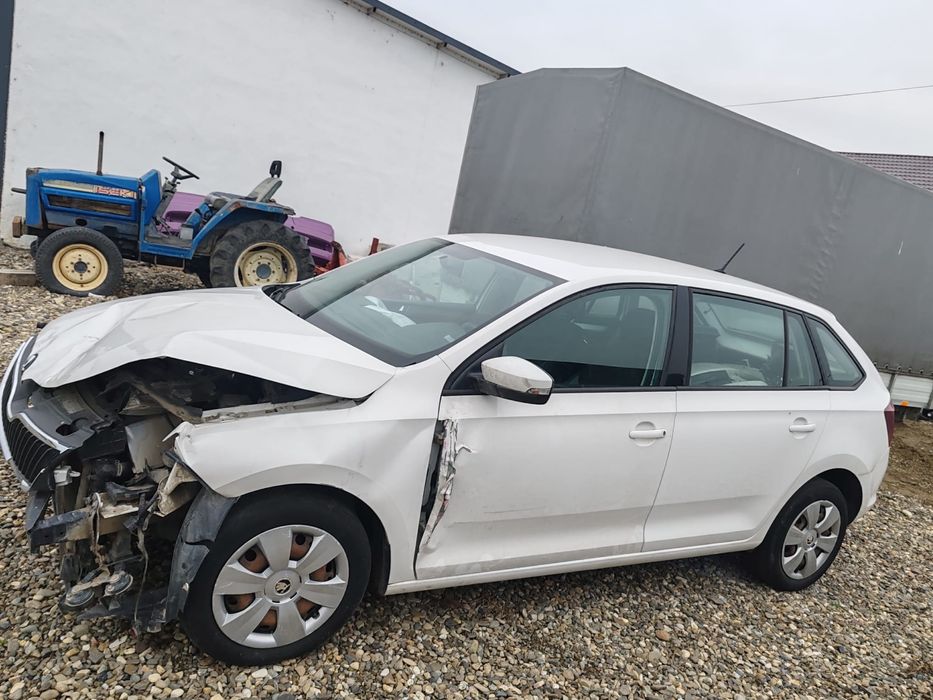 Skoda rapid  2017 avariata