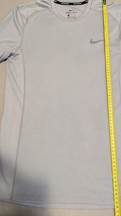 Bluza NIKE bărbat mărimea S dri fit running run barbat man sport bluză