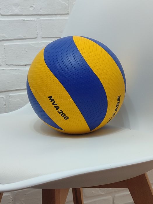 Волейбольный мяч Mikasa