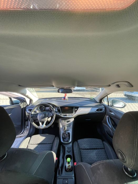 Vând Opel Astra K 11.2016