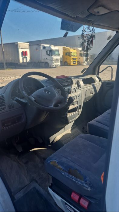 Mercedes Sprinter 413 cititi descrierea