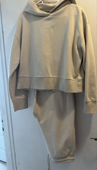 Суичър и долнище reserve и zara