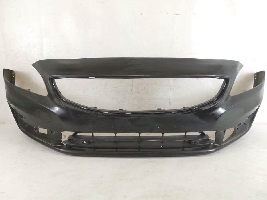 Предна броня с долна решетка Волво С60 2 [фейслифт] В60 Оригинална В д