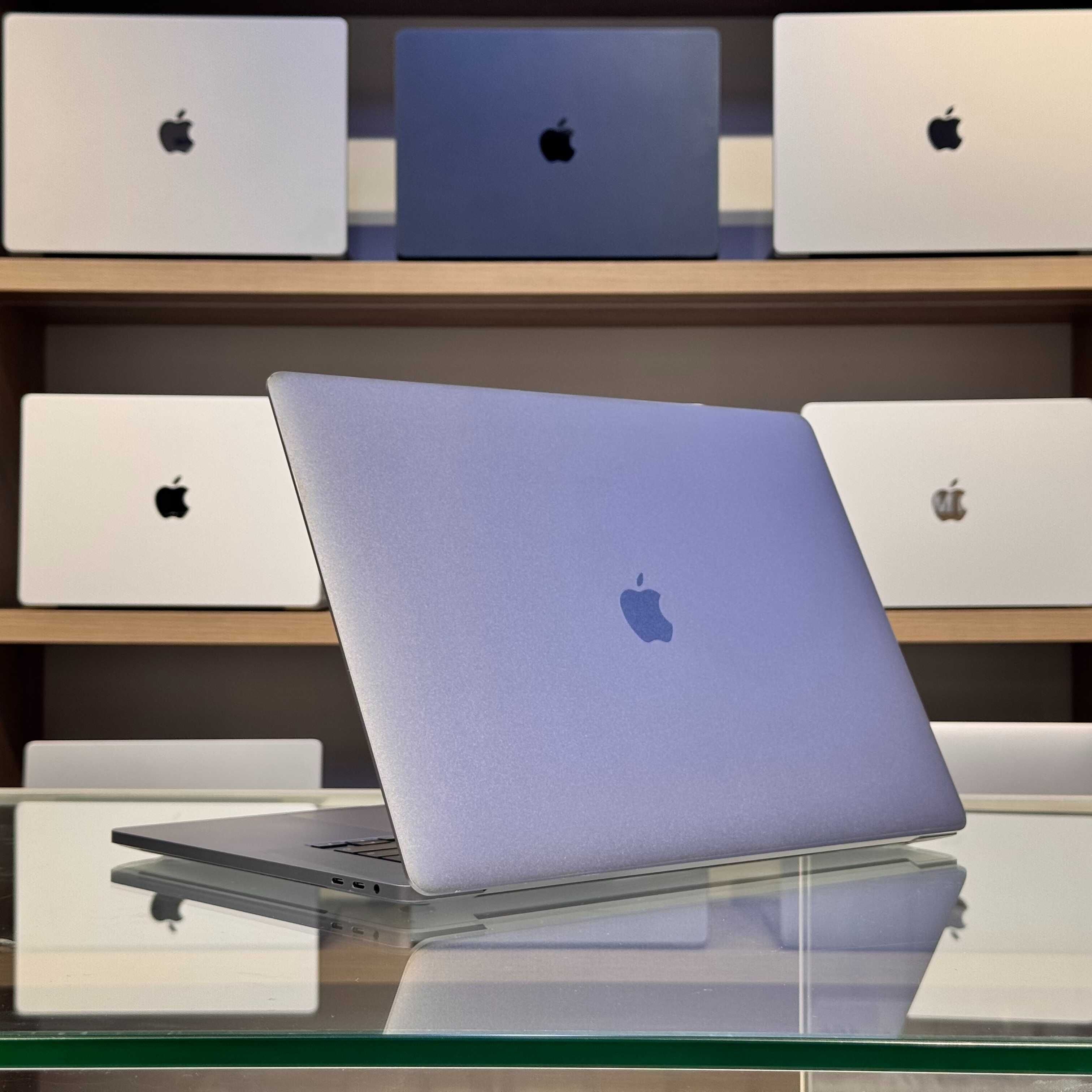 Macbook Pro 16 32GB Ram Nasiya savdo bor