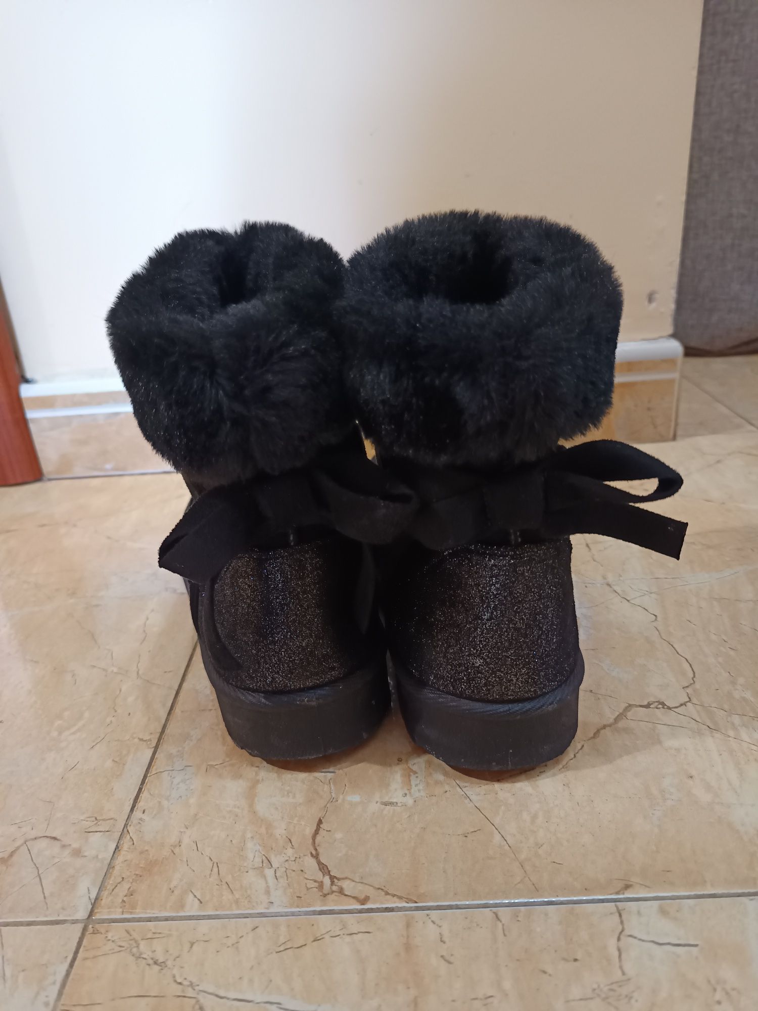 Дамски топли боти